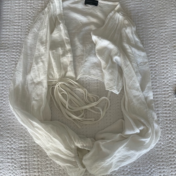 White fox lace up top - Picture 4 of 5